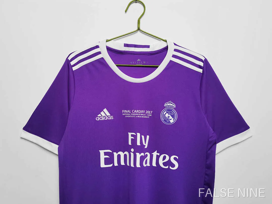 Real Madrid 16/17 Away Shirt (Retro Fan Version), photo 1