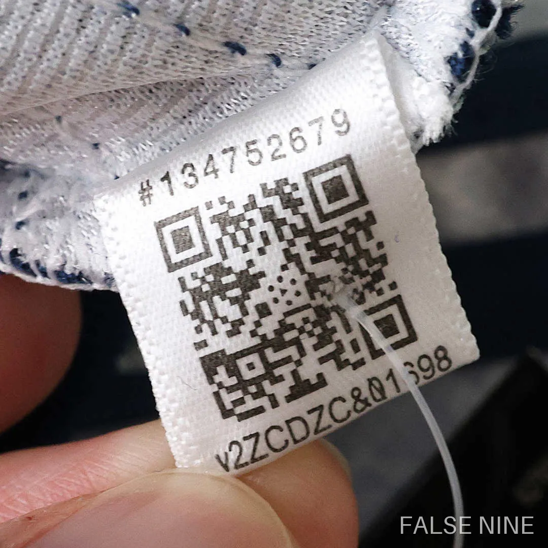 Italy 2026 Away Shirt (Fan Version), photo 21