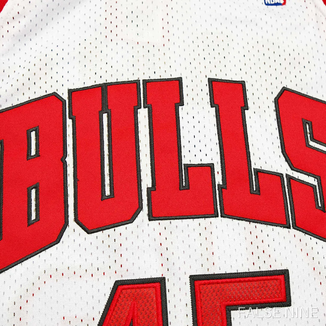 Chicago Bulls 1994-95 Home Jersey (Retro), photo 3