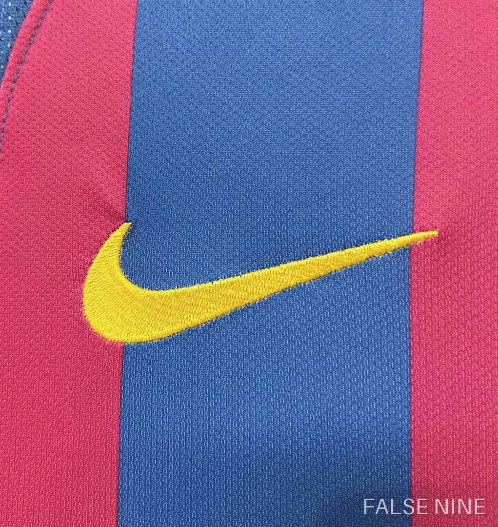 FC Barcelona 05/06 Home Long Sleeve Retro Jersey (Fan Version), photo 4