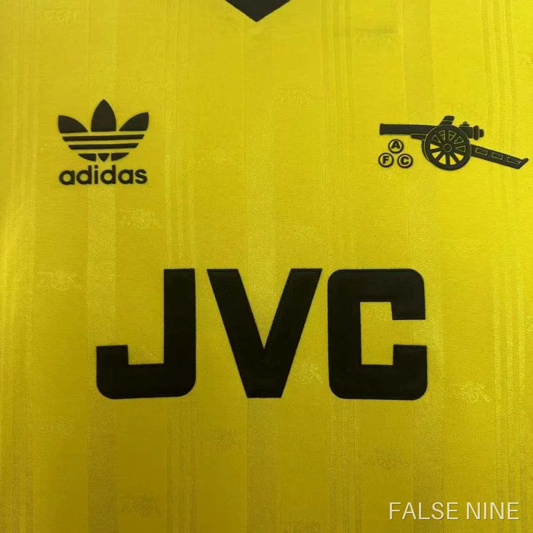 8688 Arsenal away retro Fan version, photo 10
