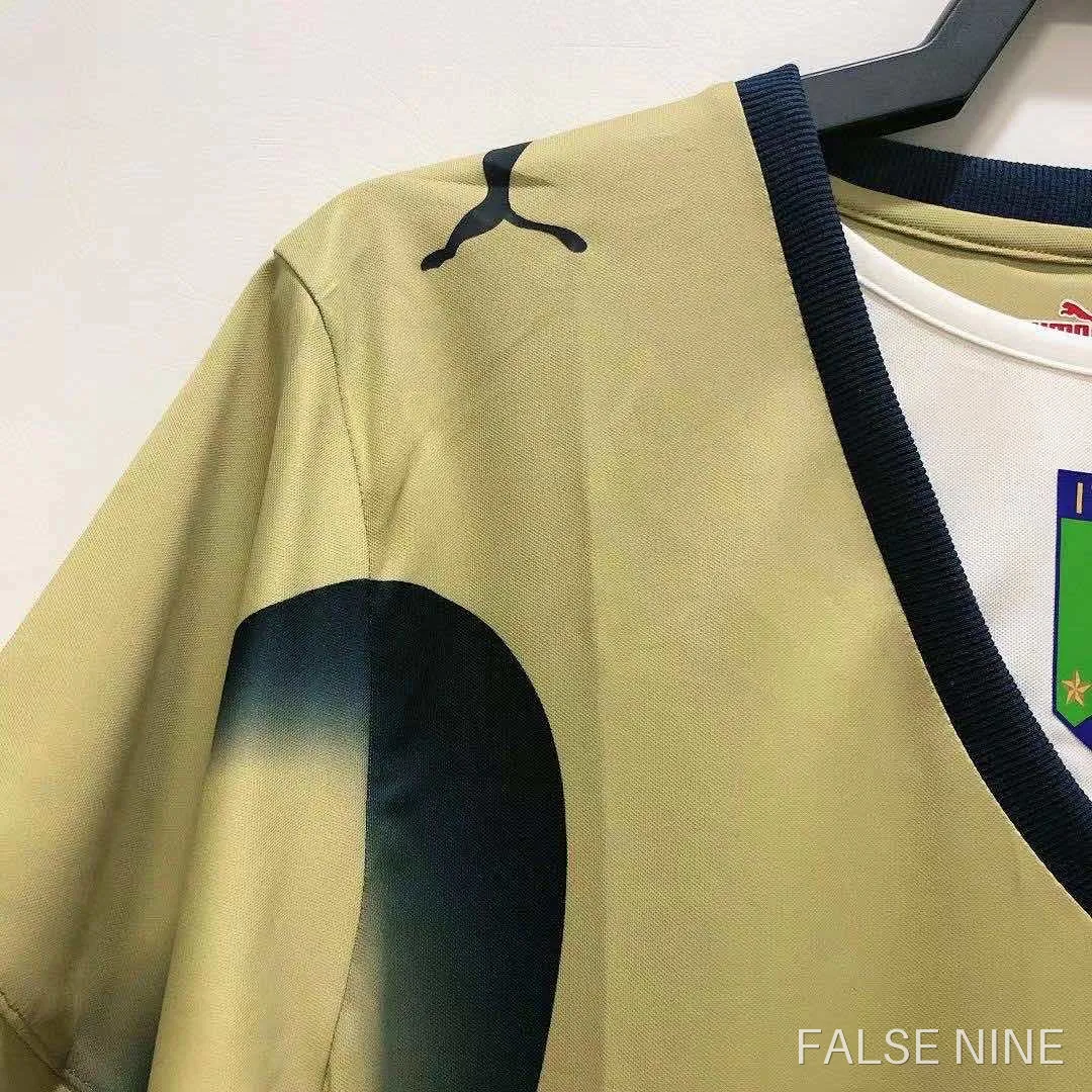 Italy 2006 Goalkeeper Shirt (Retro Fan Version), photo 8