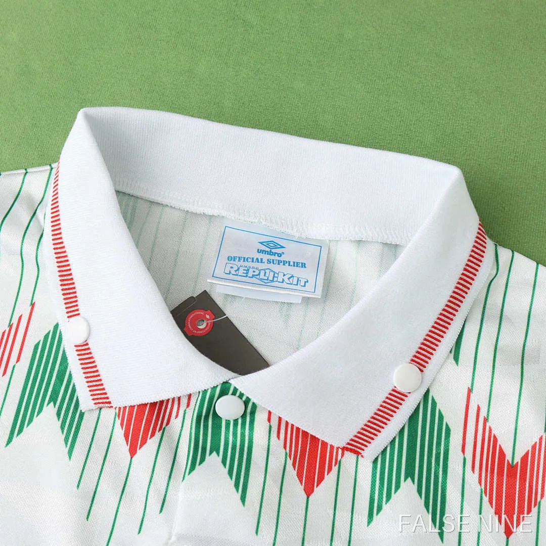 Wales 1990-92 Away Retro Shirt (Fan Version), photo 3