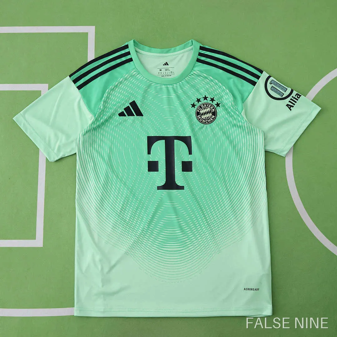 Bayern Munich 25/26 Goalkeeper Shirt (Fan Version), photo 1