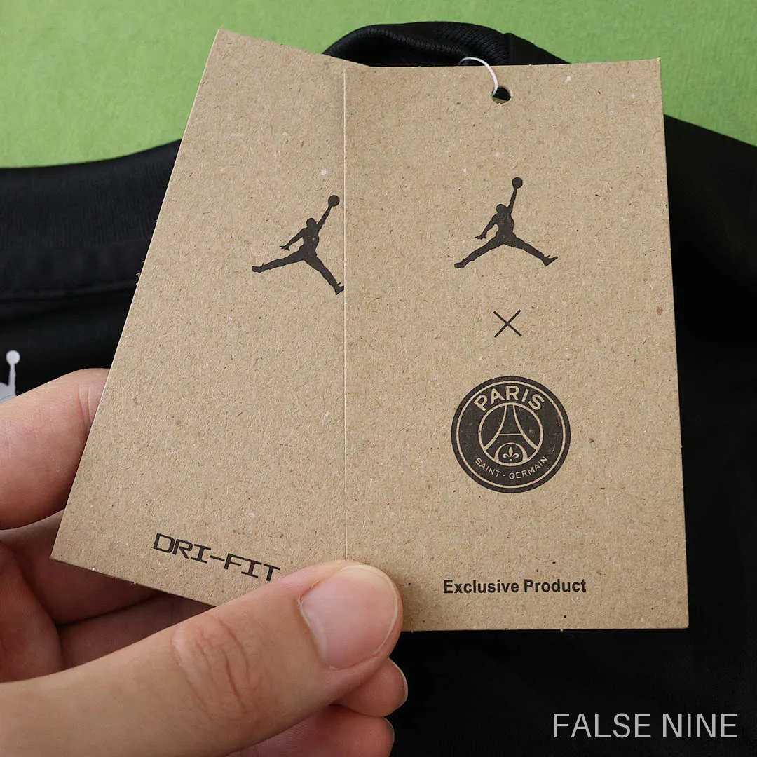Paris Saint-Germain 25/26 Training Shirt (Fan Version), photo 16