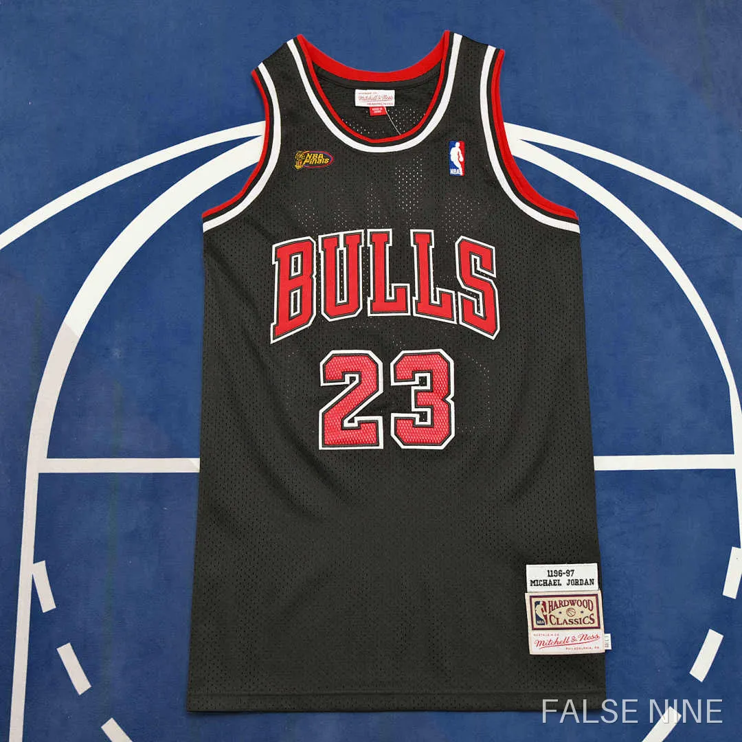 Chicago Bulls 1996-97 Away Jersey (Retro), photo 1