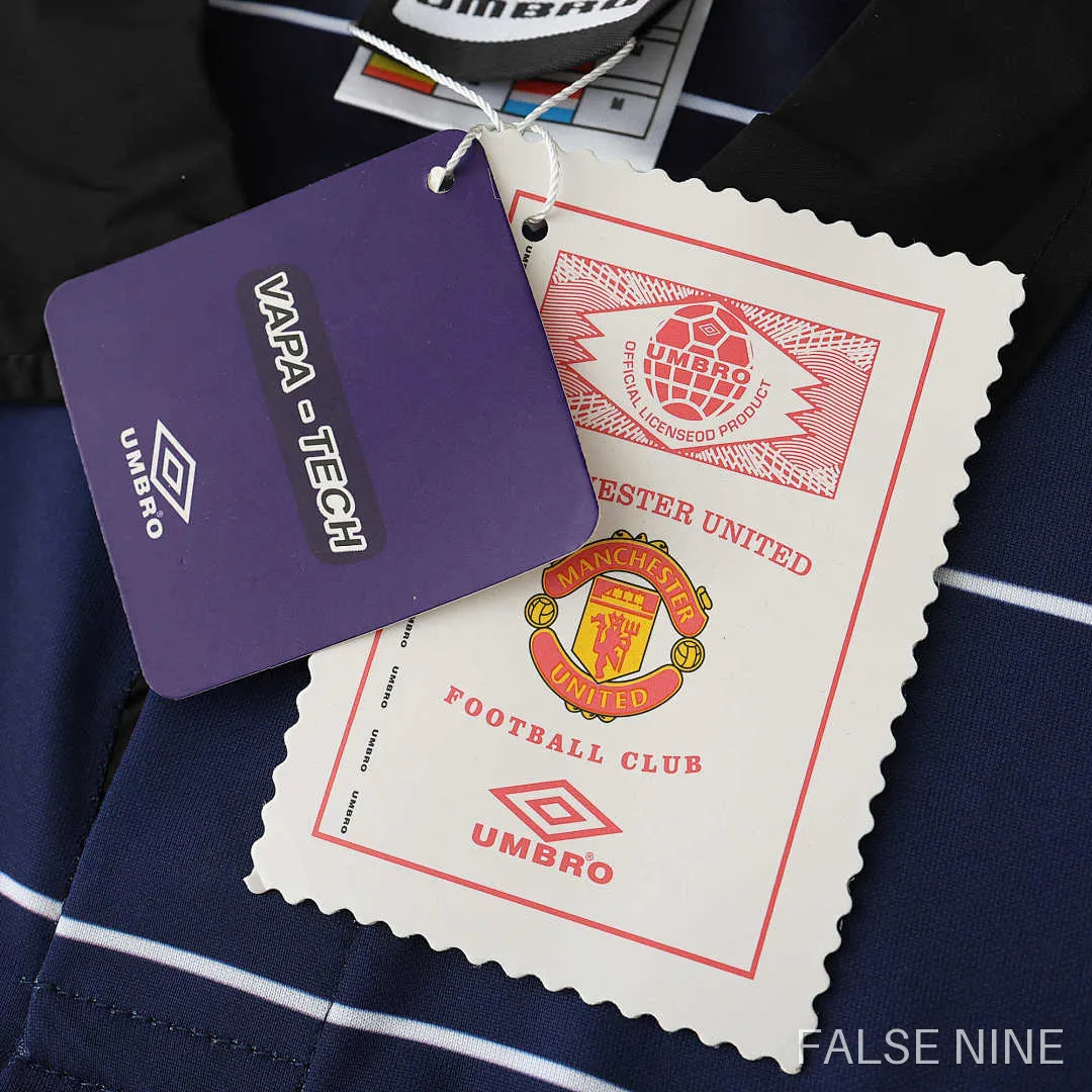 99/00 Manchester United F.C. away retro Fan version, photo 14