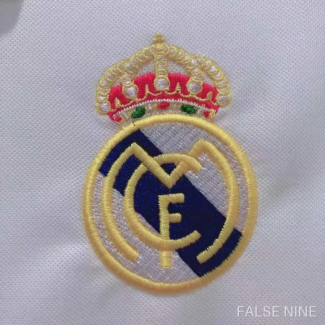 02/03 Real Madrid Home Champions League retro Fan version, photo 3