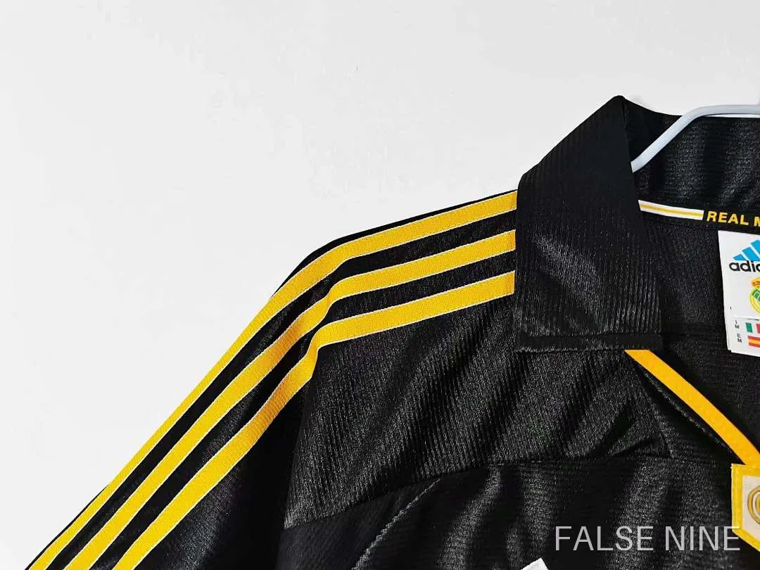Real Madrid 1999-01 Away Shirt (Retro Fan Version), photo 11
