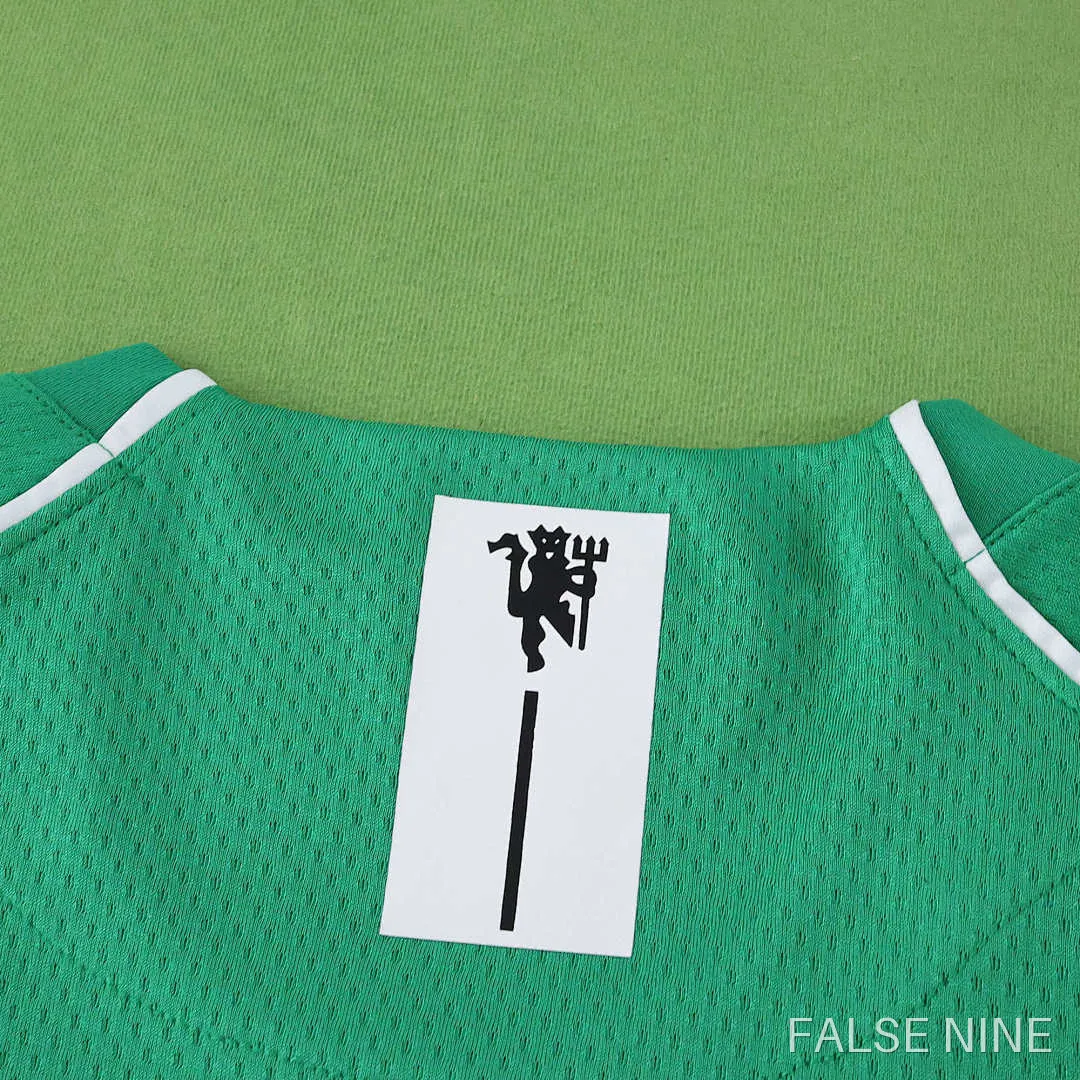 07/08 Manchester United F.C. goalkeeper retro Long sleeved Fan version, photo 24