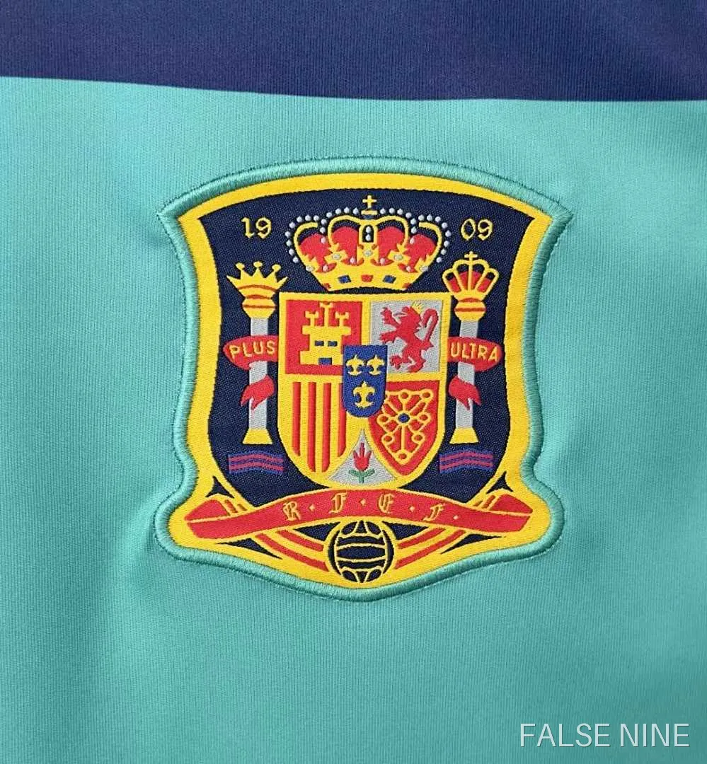 2010 Spain goalkeeper retro Fan version, photo 7
