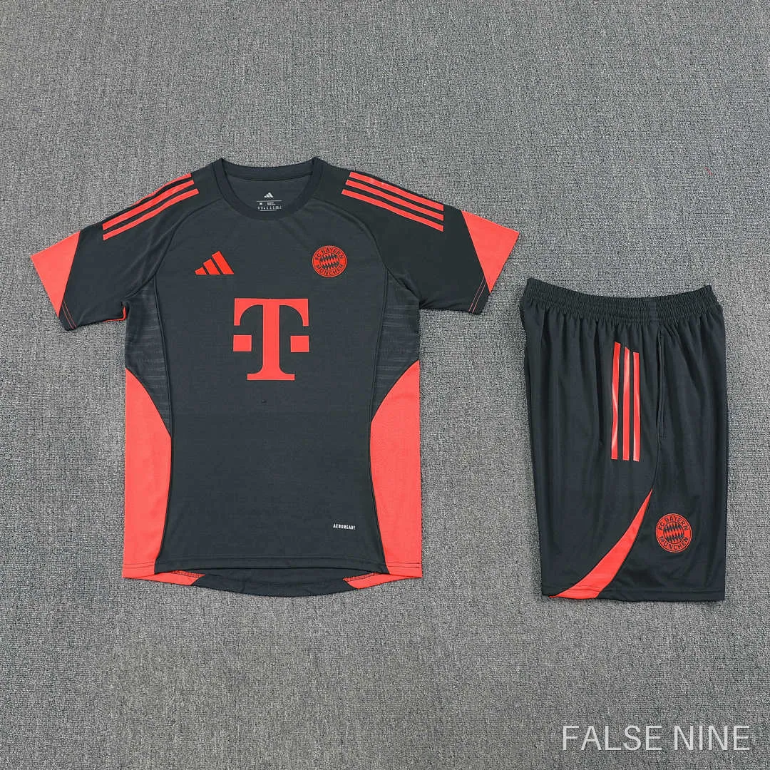 Bayern Munich 25/26 Training Kit (Fan Version), photo 13