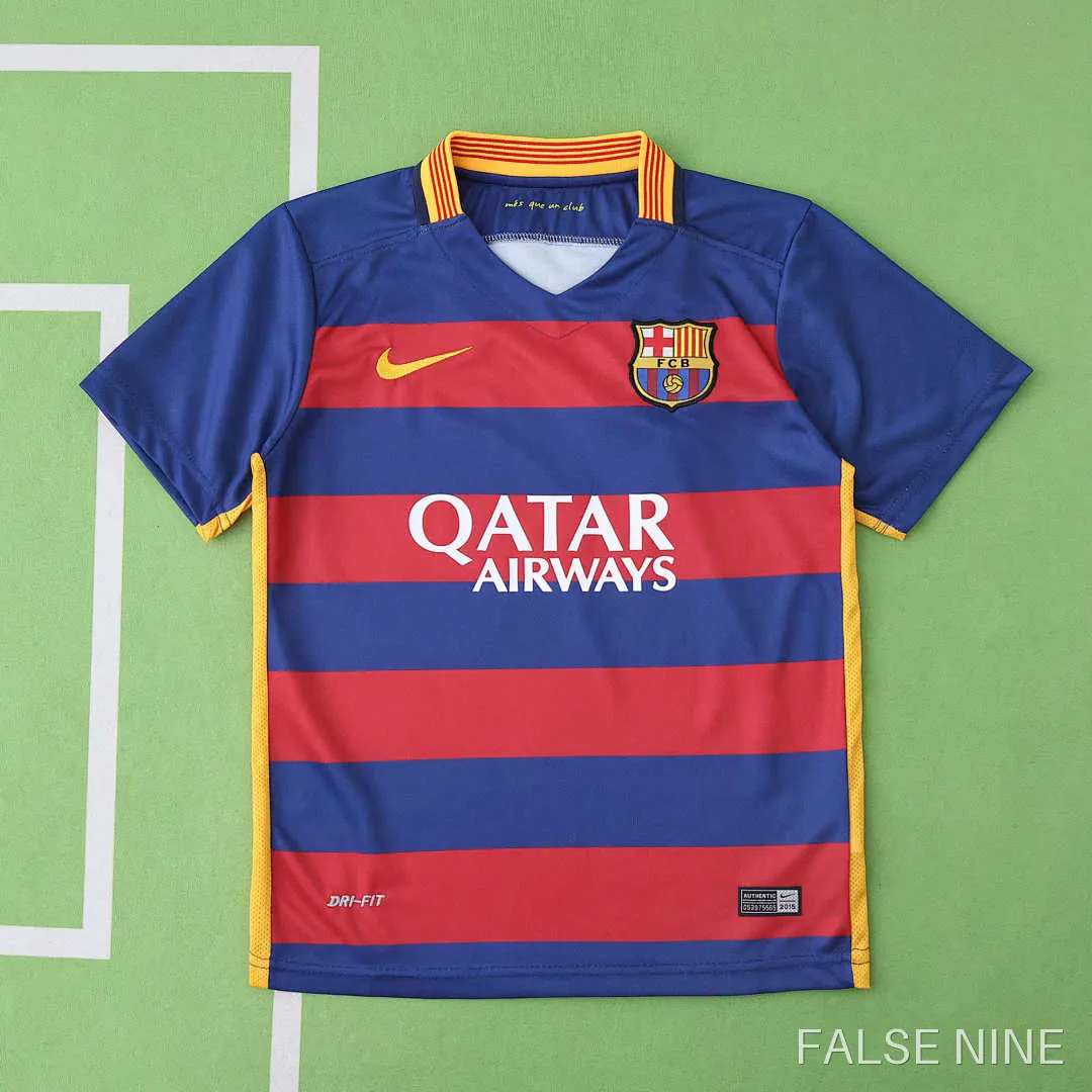 FC Barcelona 15/16 Home Kit (Kids), photo 1