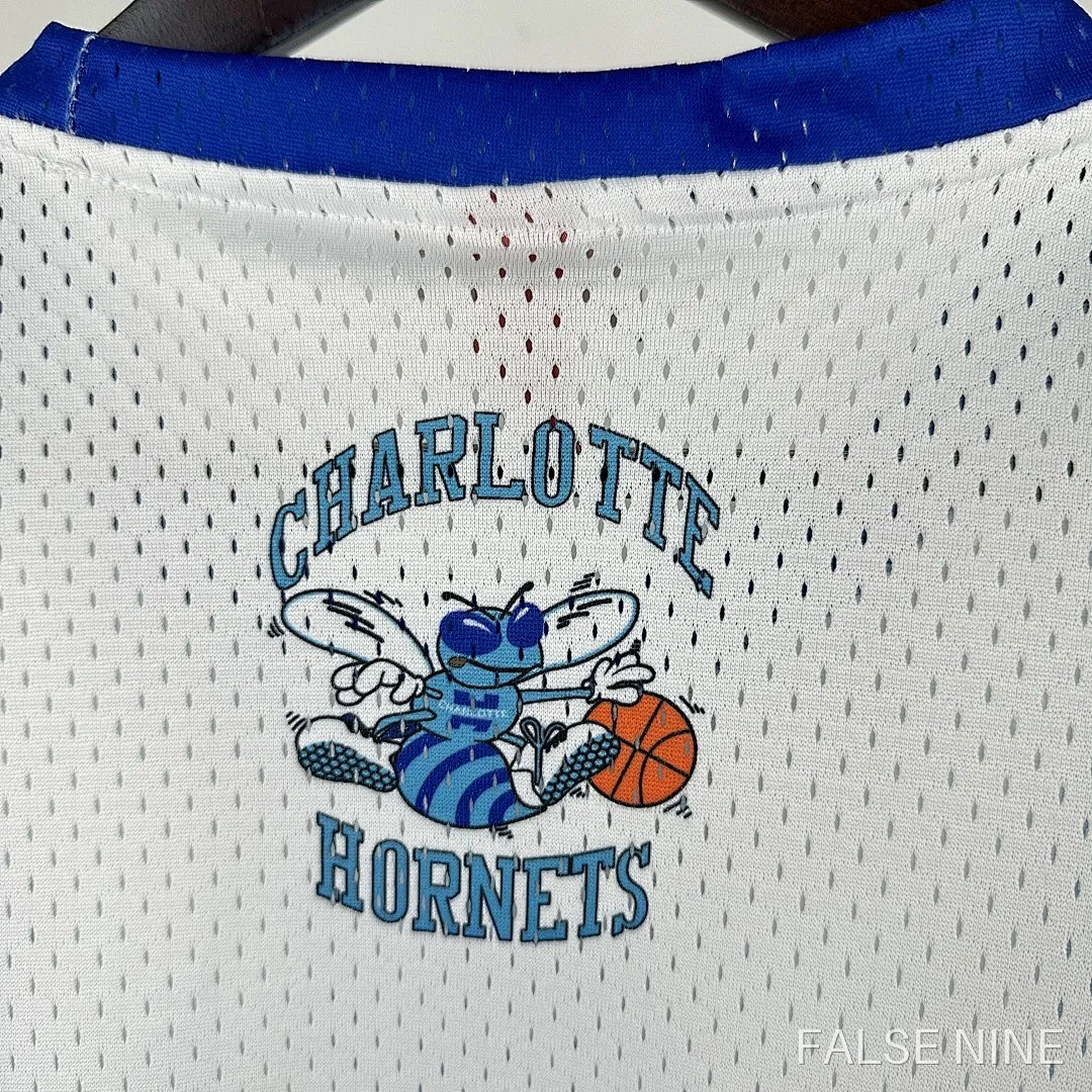 Charlotte Hornets Retro Short Sleeved Shirt (25-26), photo 17