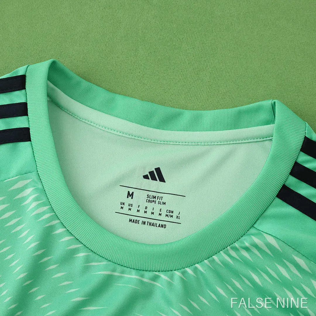 Bayern Munich 25/26 Goalkeeper Shirt (Fan Version), photo 2
