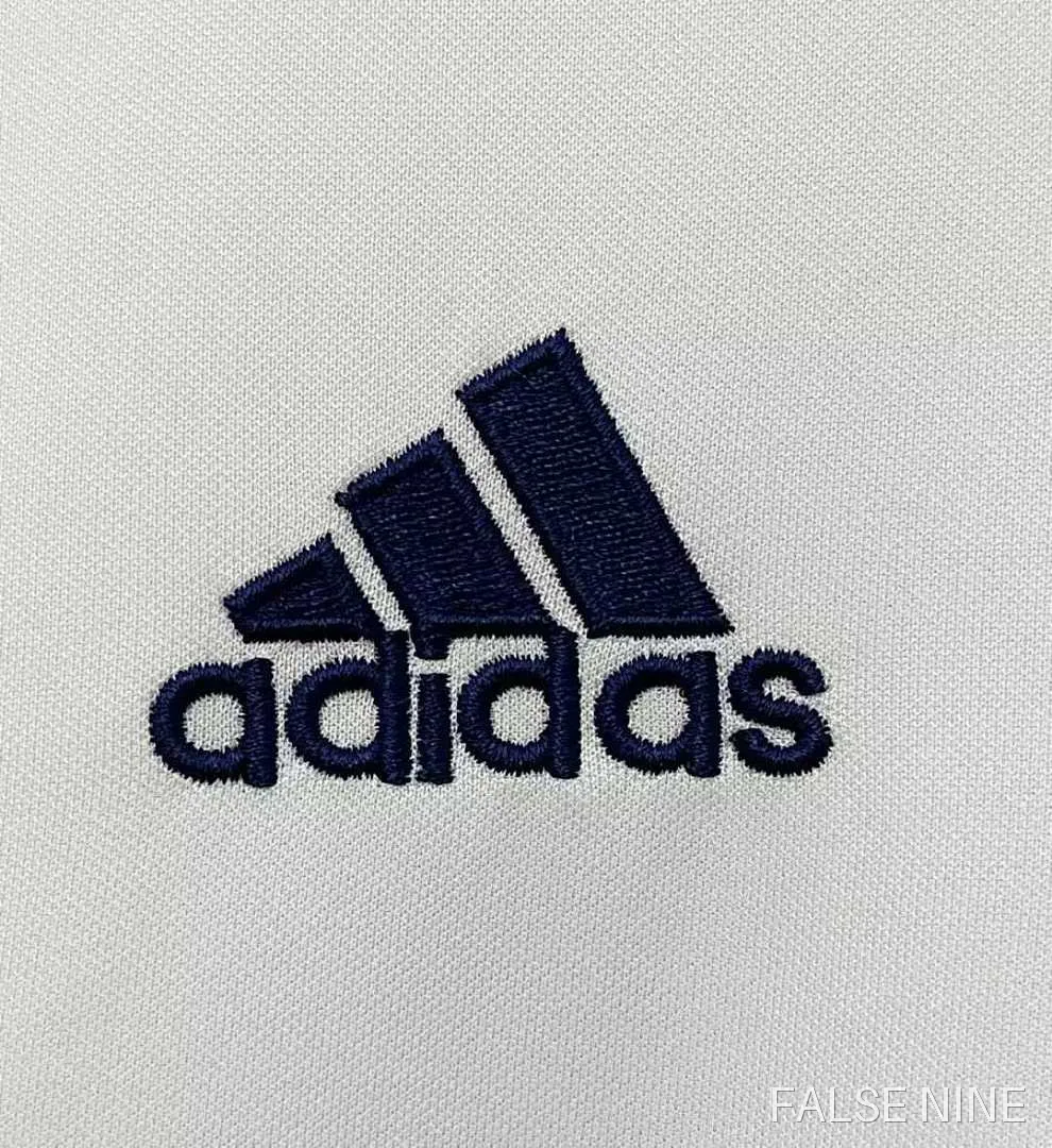 16/17 Real Madrid Home retro Fan version, photo 2
