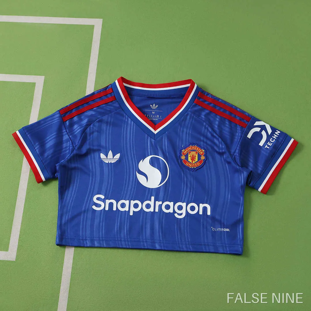 Manchester United 26/27 Away Cropped Jersey, photo 1