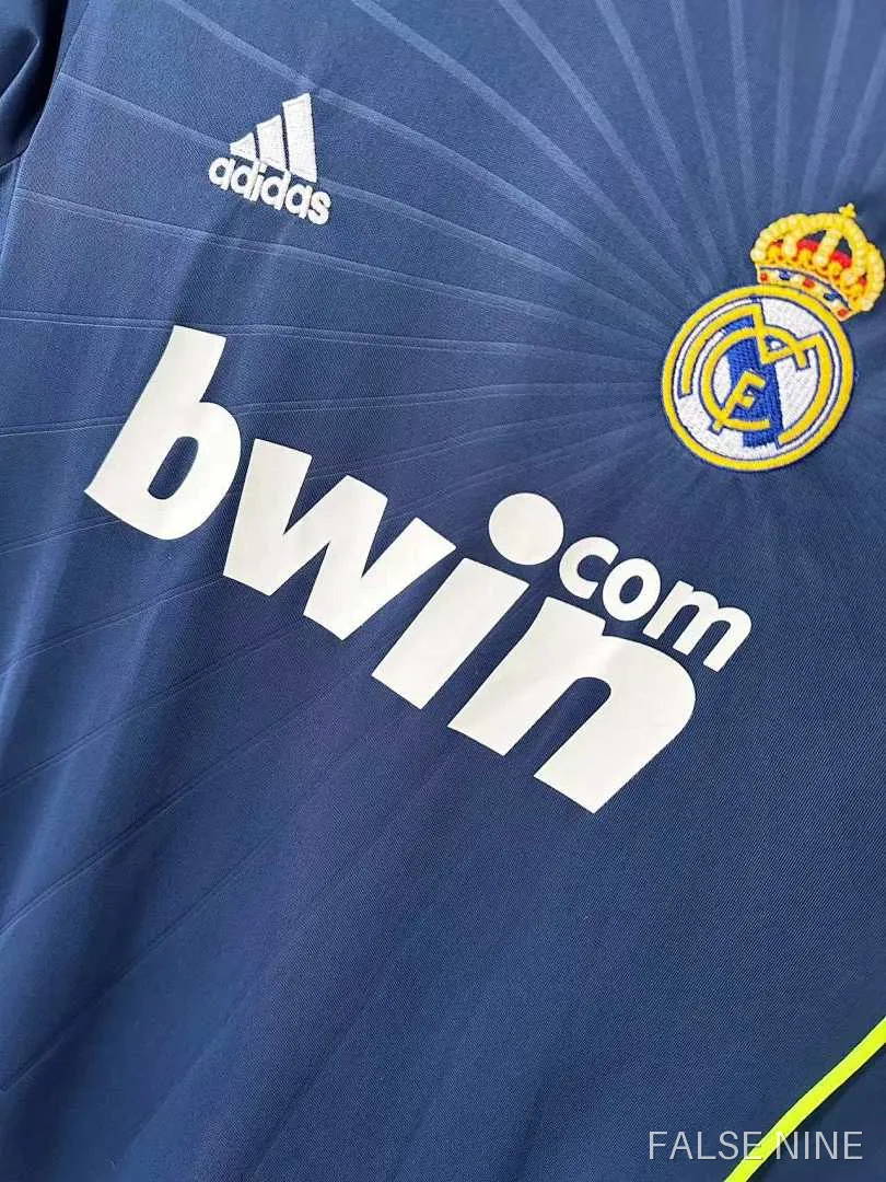 10/11 Real Madrid away retro Fan version, photo 2
