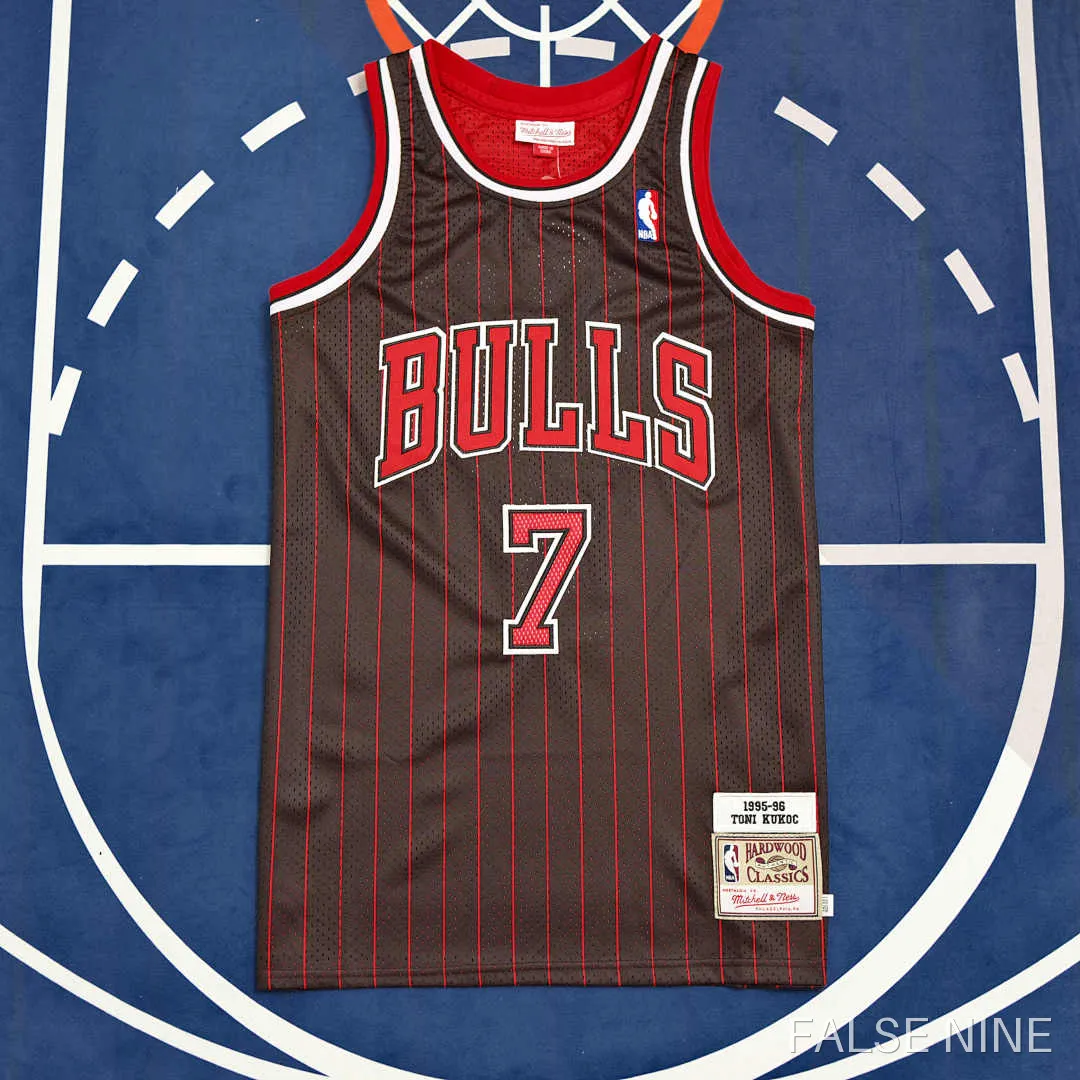 Chicago Bulls 1995-96 Home Jersey (Retro), photo 1