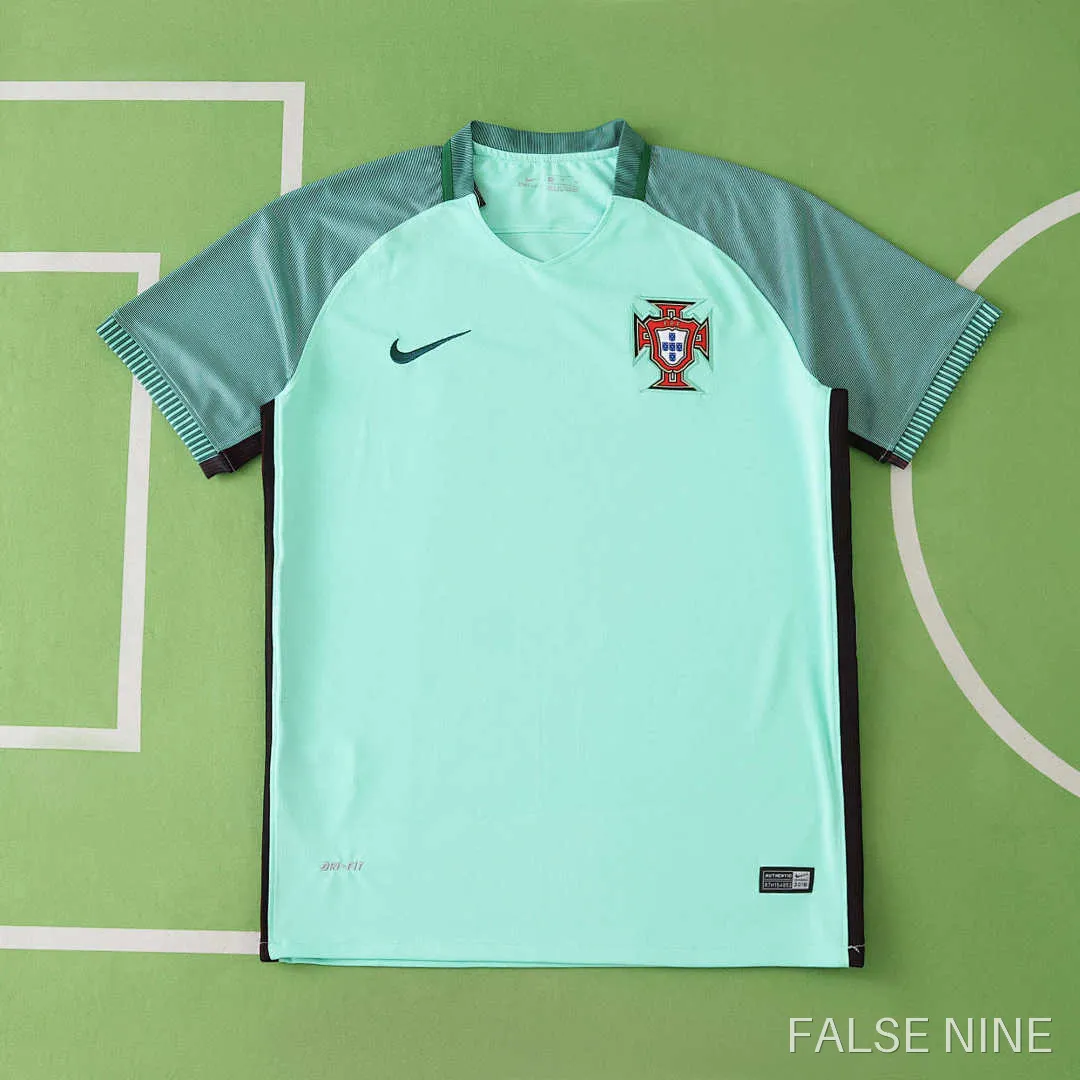 2016 Portugal away retro Fan version, photo 1