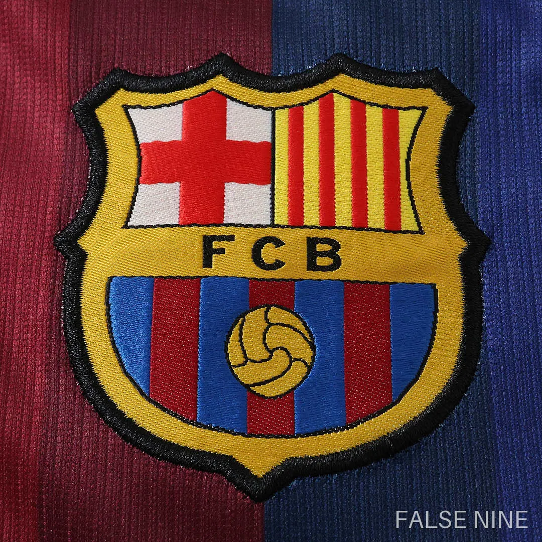 FC Barcelona 26/27 Home Cropped Jersey, photo 12