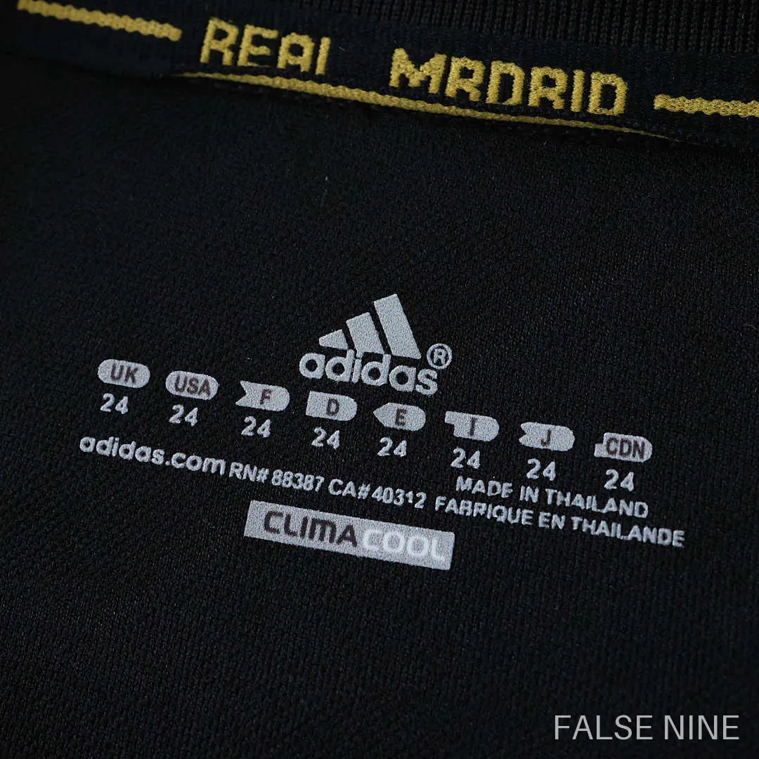 Real Madrid 2011/12 Away Kids Kit (Retro), photo 29