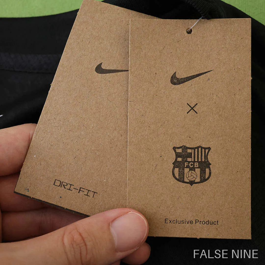 FC Barcelona 25/26 Concept Shirt (Fan Version), photo 17