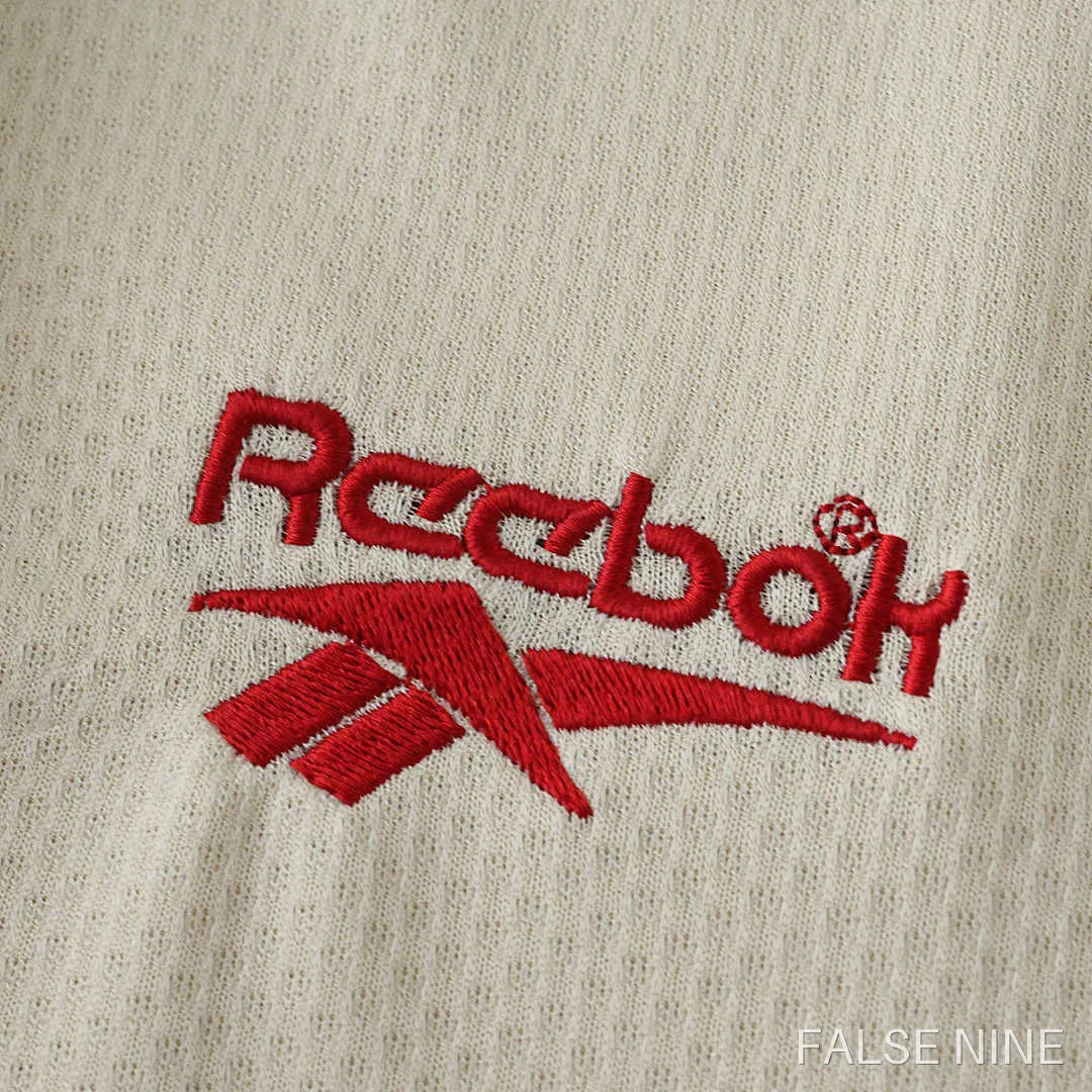 Liverpool 1996-97 Away Retro Kids Kit, photo 6