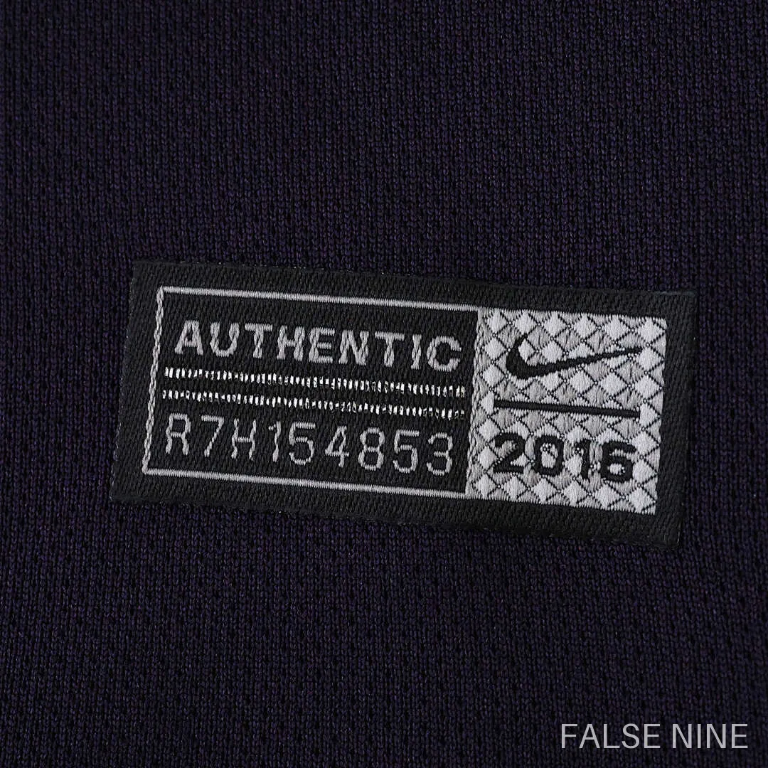 16/17 FC Barcelona / Barça away retro Kids kit, photo 12
