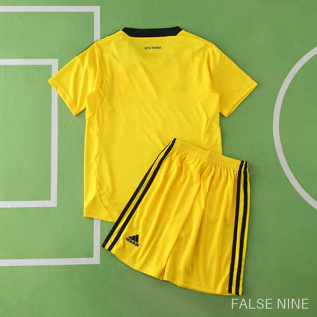 Real Madrid 2011-12 Goalkeeper Kids Kit (Retro), photo 18