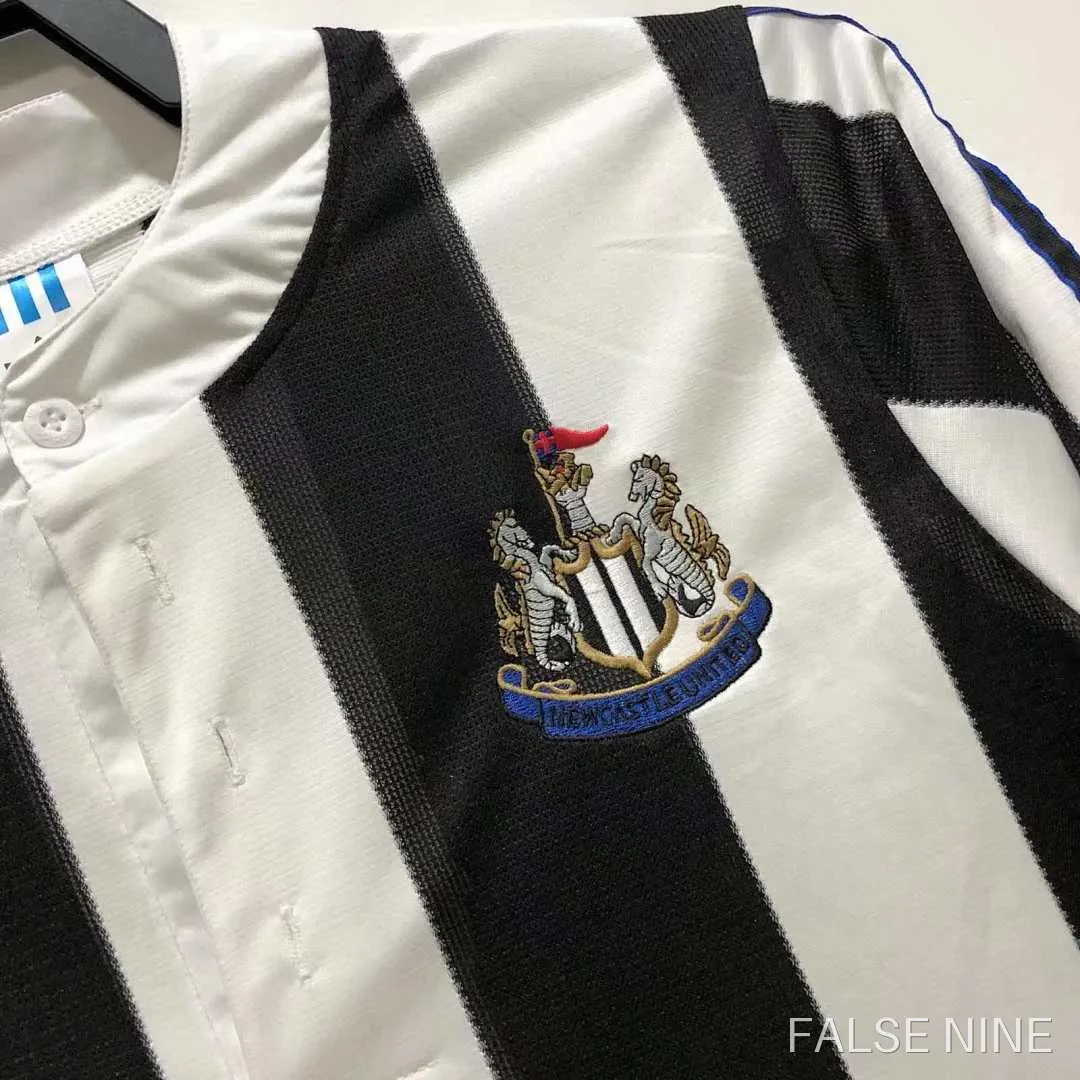 Newcastle United 1995-97 Home Shirt (Retro Long Sleeve Fan Version), photo 5