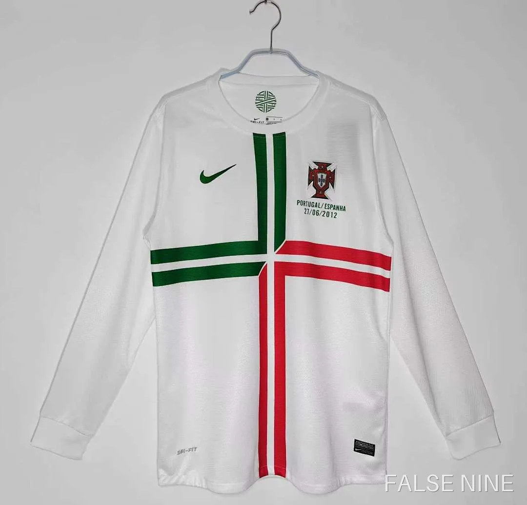 Portugal 2012 Away Long Sleeve Shirt (Retro Fan Version), photo 1