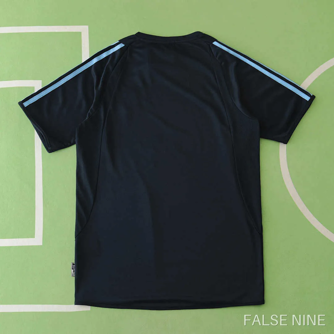 03/04 Real Madrid CF away retro Fan version, photo 21