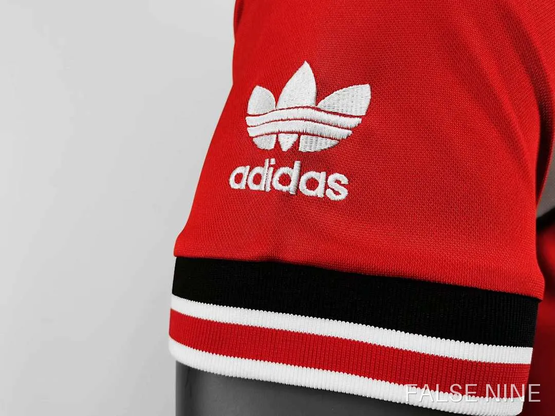 Manchester United 1985 Home Shirt (Retro Fan Version), photo 3