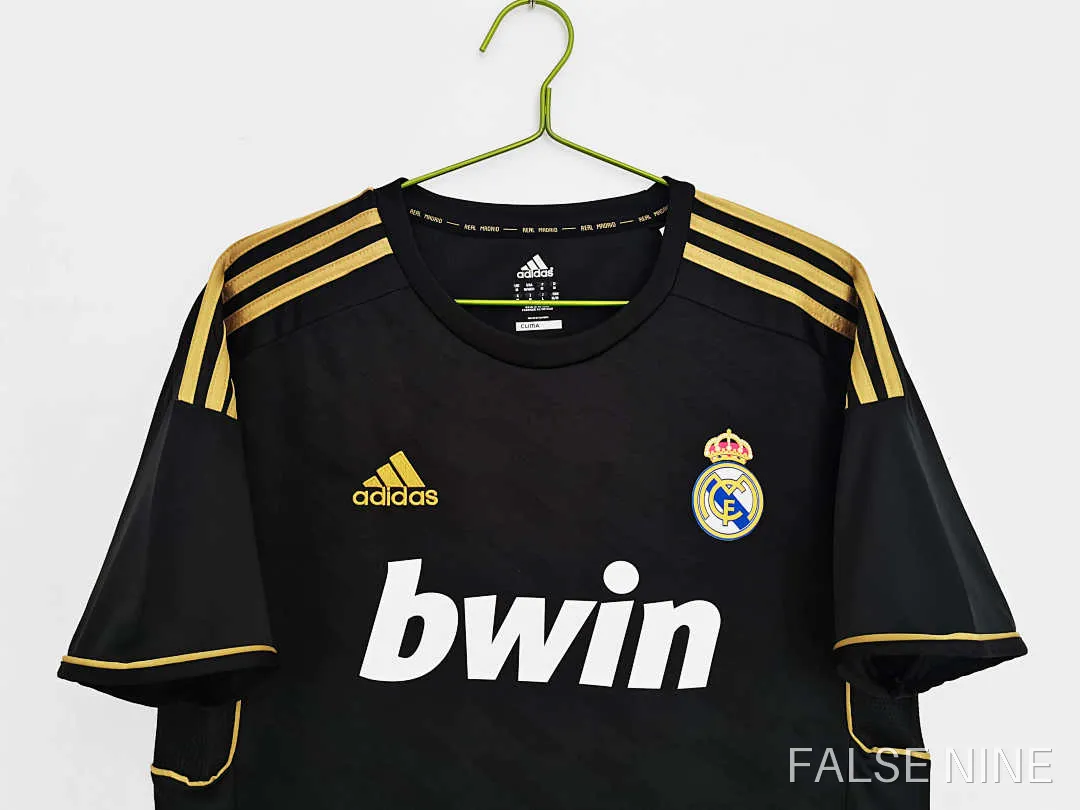 11/12 Real Madrid away retro Fan version, photo 3
