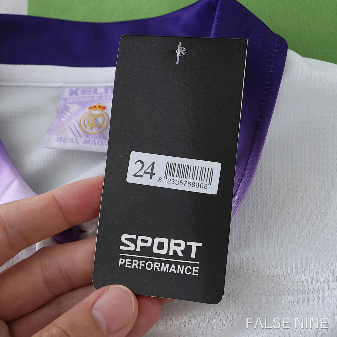 Real Madrid 1997-98 Home Kids Kit (Retro), photo 29