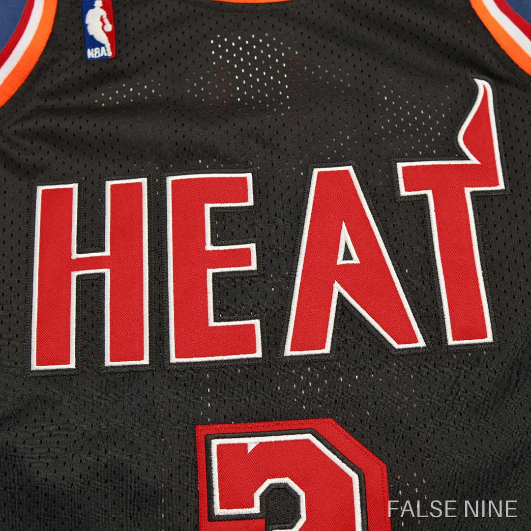 Miami Heat Dwyane Wade Jersey, photo 4
