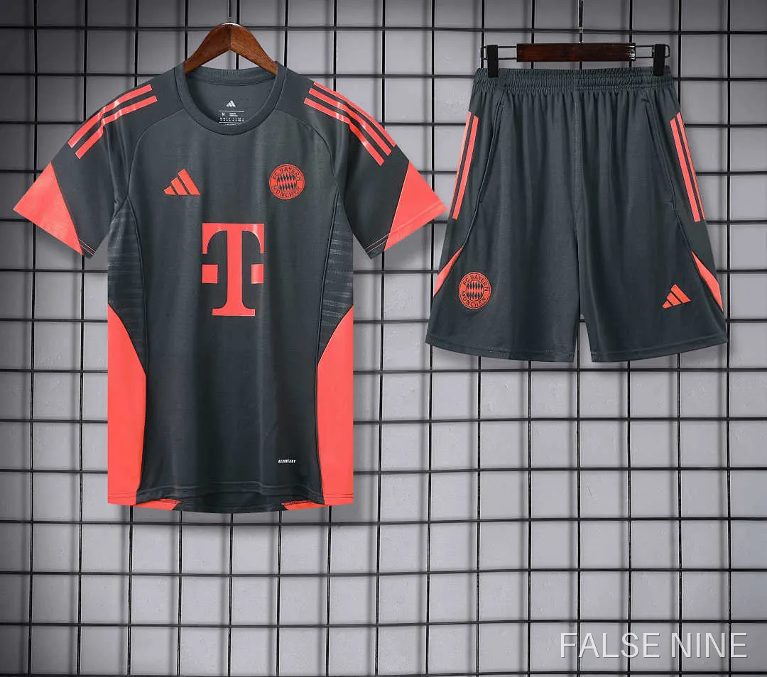 Bayern Munich 25/26 Training Kit (Fan Version), photo 5