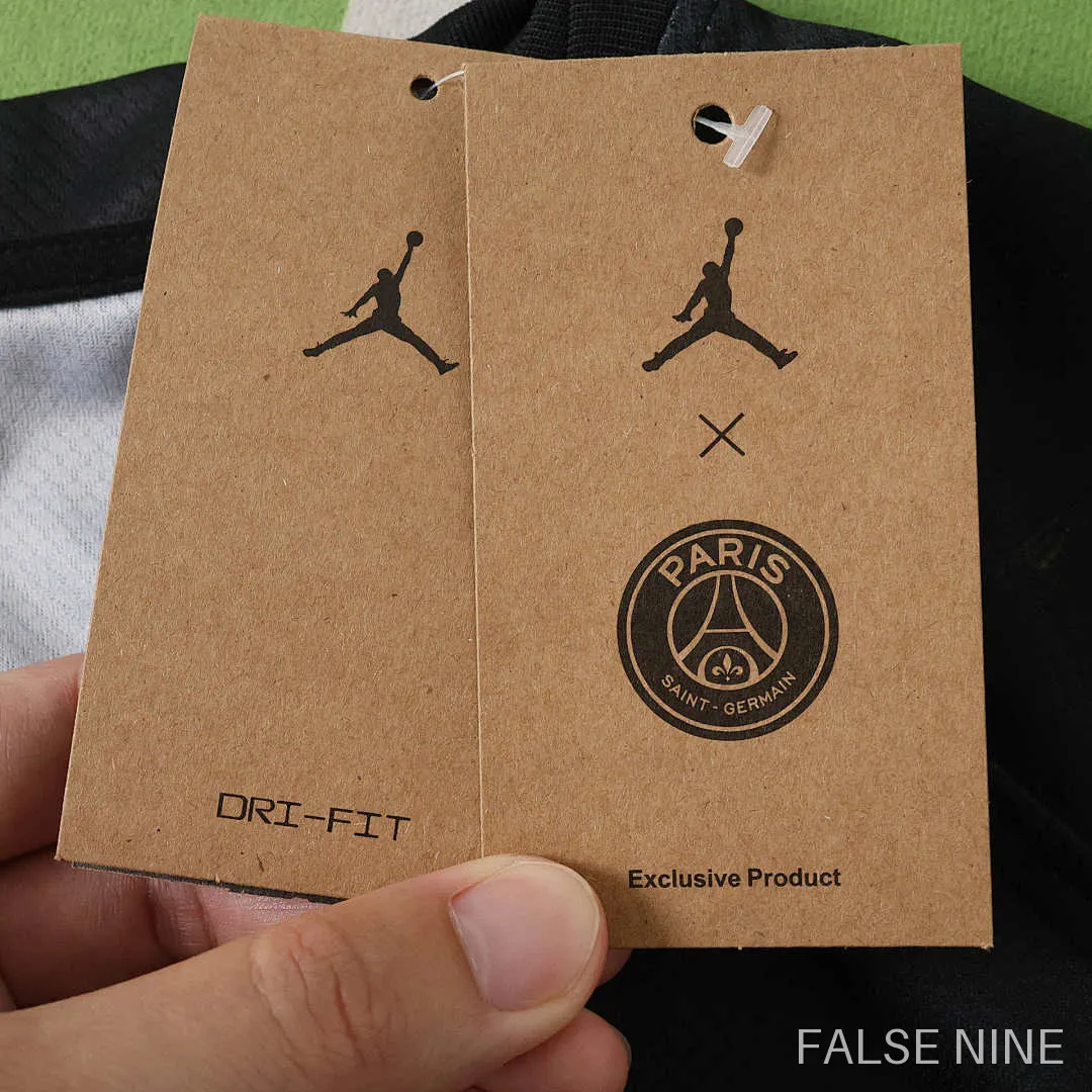 Paris Saint-Germain 25/26 Sixth Shirt (Long Sleeve Fan Version), photo 20