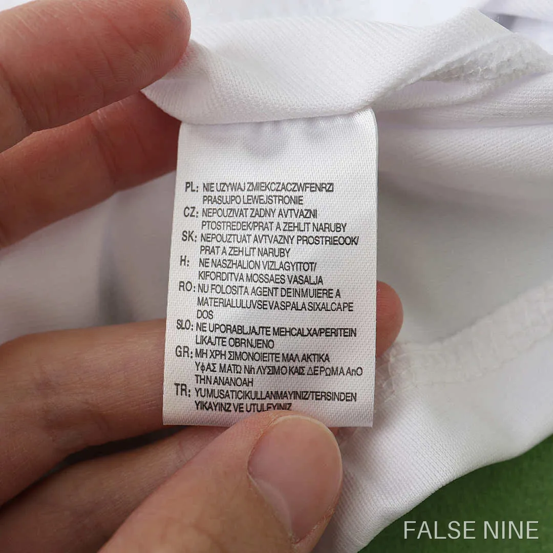 10/11 Real Madrid CF home retro Fan version, photo 19