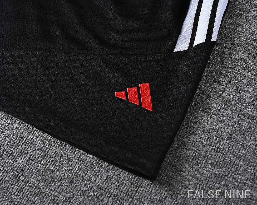 Liverpool 26/27 Training Vest and Shorts Set (Fan Version), photo 4