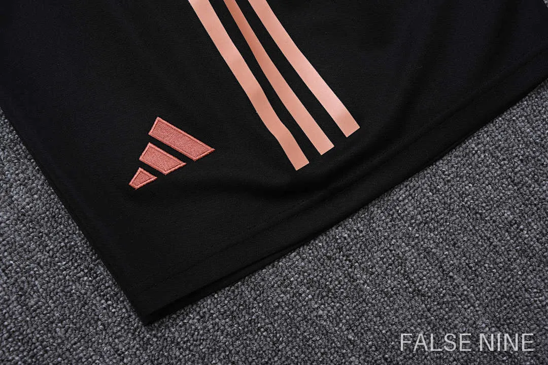 Bayern Munich 25/26 Training Vest (Fan Version), photo 10