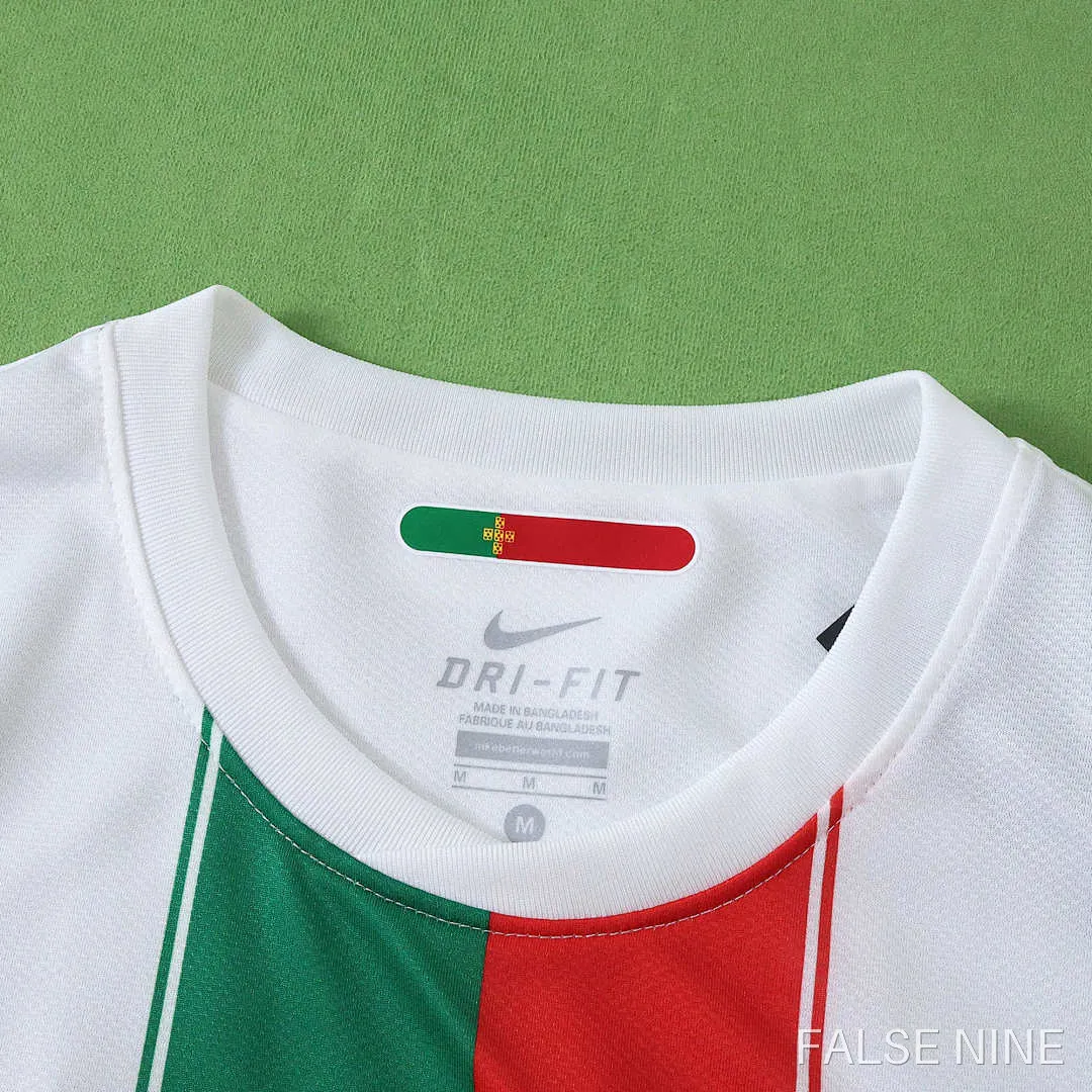 2010 Portugal away retro Fan version, photo 2