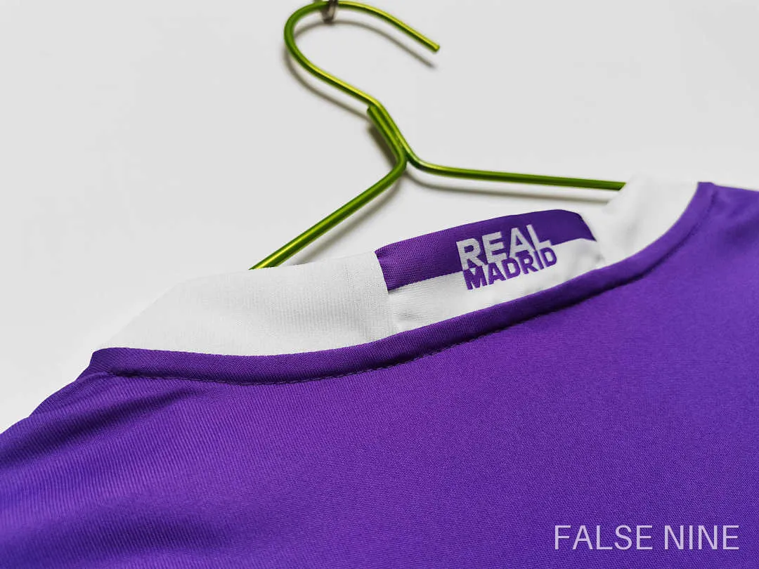 Real Madrid 16/17 Away Long Sleeve Retro Fan Version Jersey, photo 3