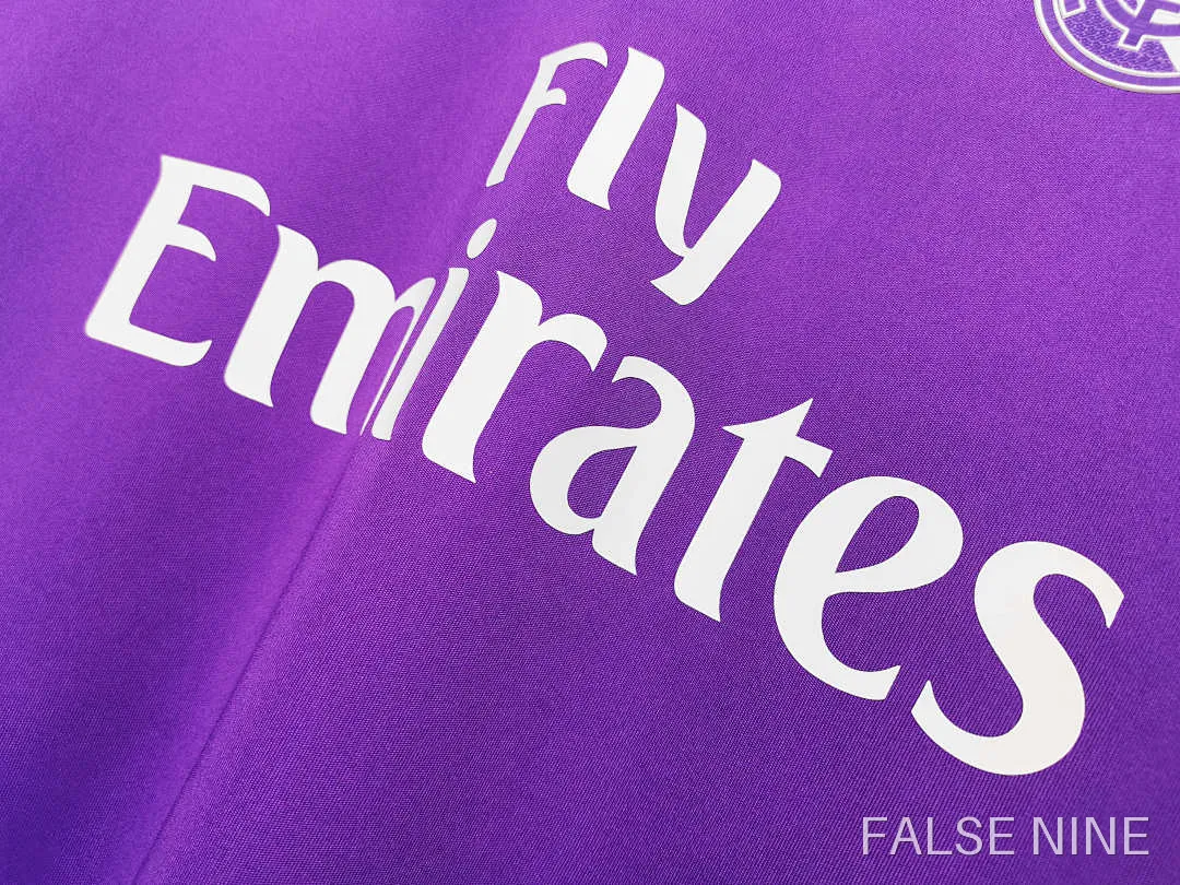 Real Madrid 16/17 Away Shirt (Retro Fan Version), photo 4