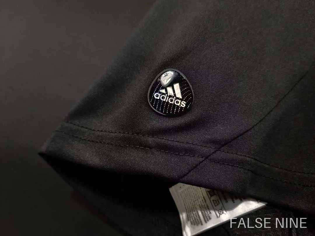 11/12 Real Madrid Black Retro Fan version, photo 3