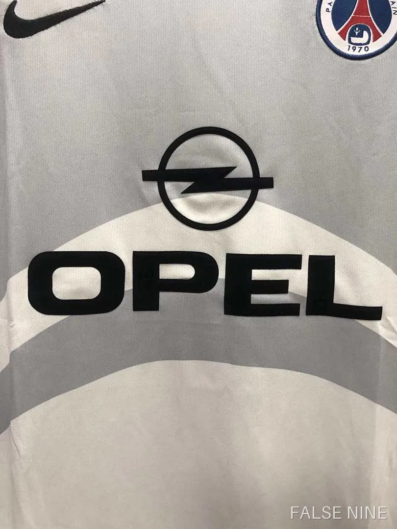 2001 Paris away retro Fan version, photo 3
