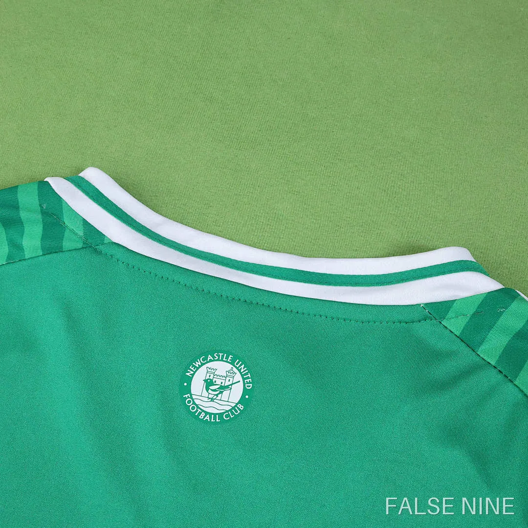 Newcastle United 25/26 Goalkeeper Away Shirt (Fan Version), photo 23