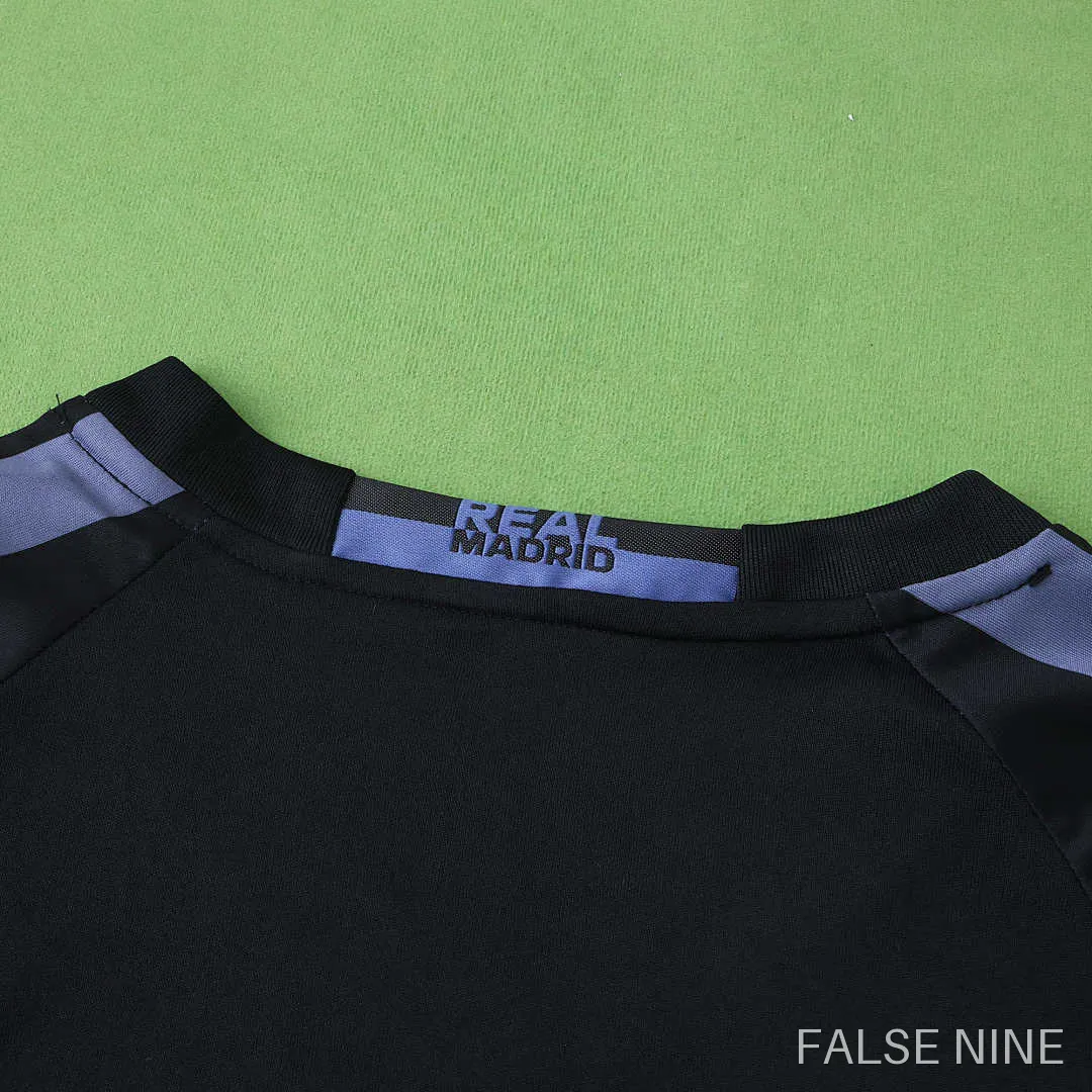 Real Madrid 16/17 Third Kids Kit, photo 16