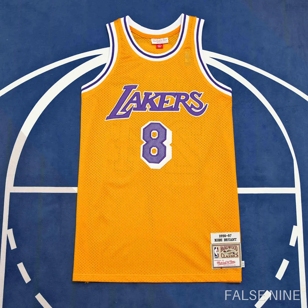 L.A. Lakers 1996-97 Home Jersey (Retro), photo 1